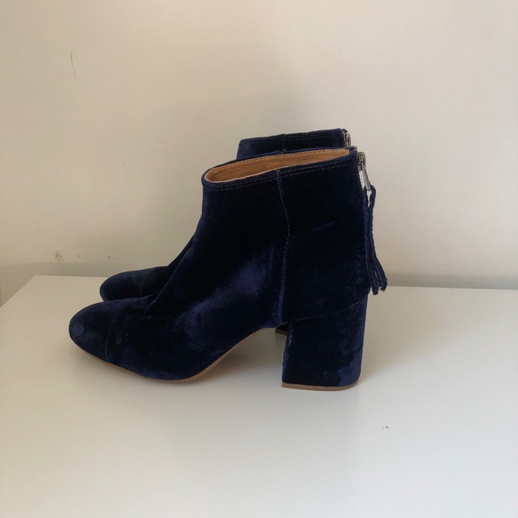 Madewell The Jillian Boot in Blue Velvet - Picture 2 of 7